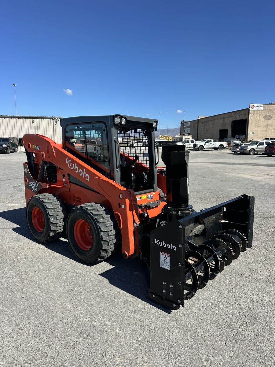 SWEET LIKE NEW! 2023 KUBOTA MODEL SSV-75 SKID STEER LOADER