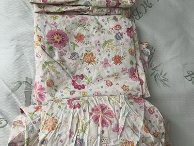 Pottery barn kids full sheet set
