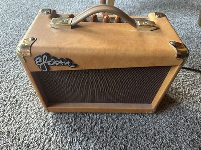 Esteban ES-15A Guitar Amplifier - 15W, Tan Finish, Portable Combo Amp