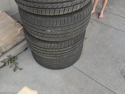 4 255/45R19 tires