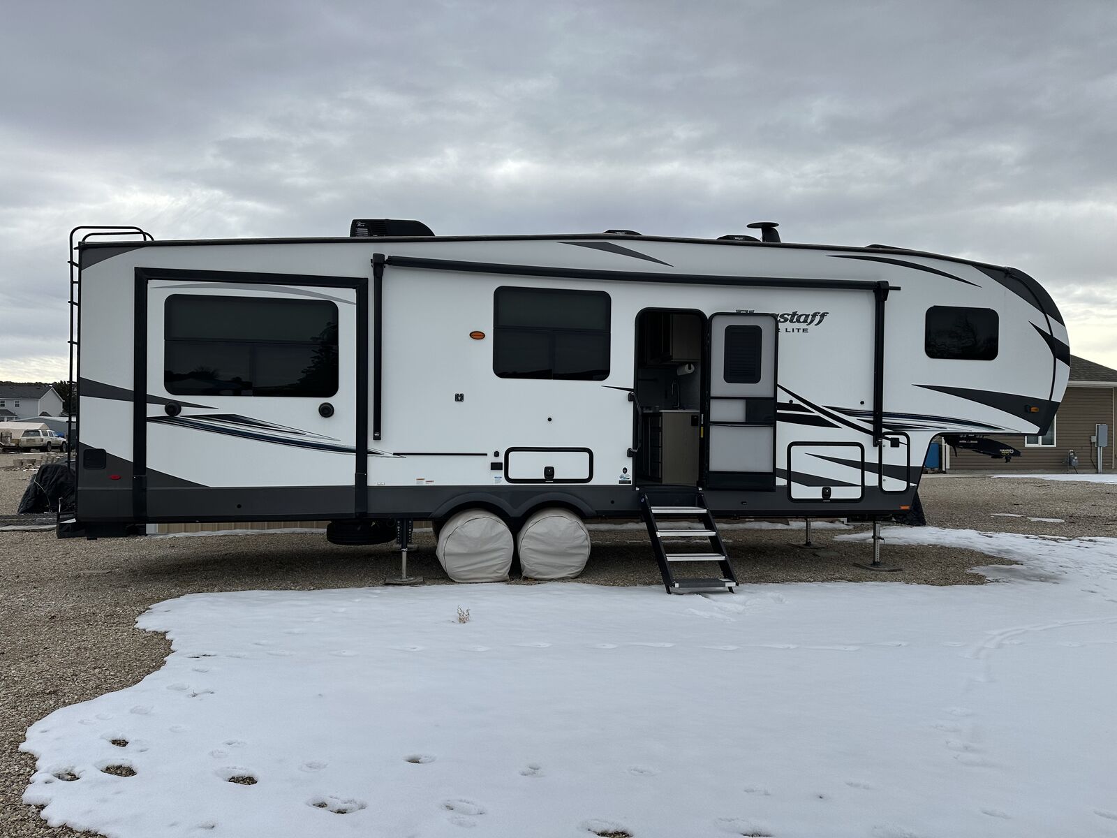 2021 Forest River Flagstaff Super Lite 36' 6" Camper