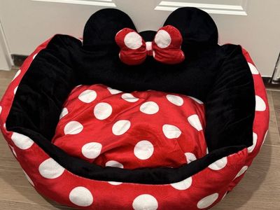 Disney Minnie Mouse pet bed