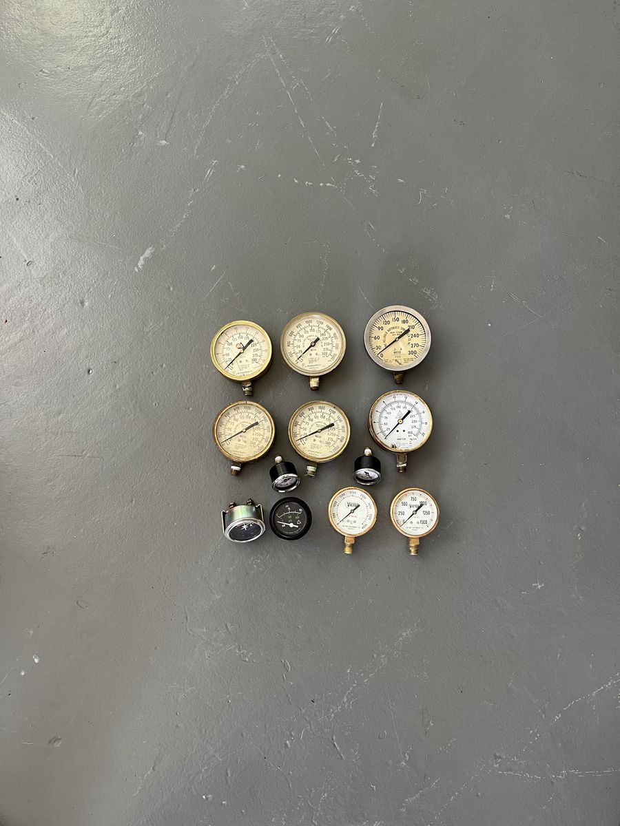 12 Vintage Gauges