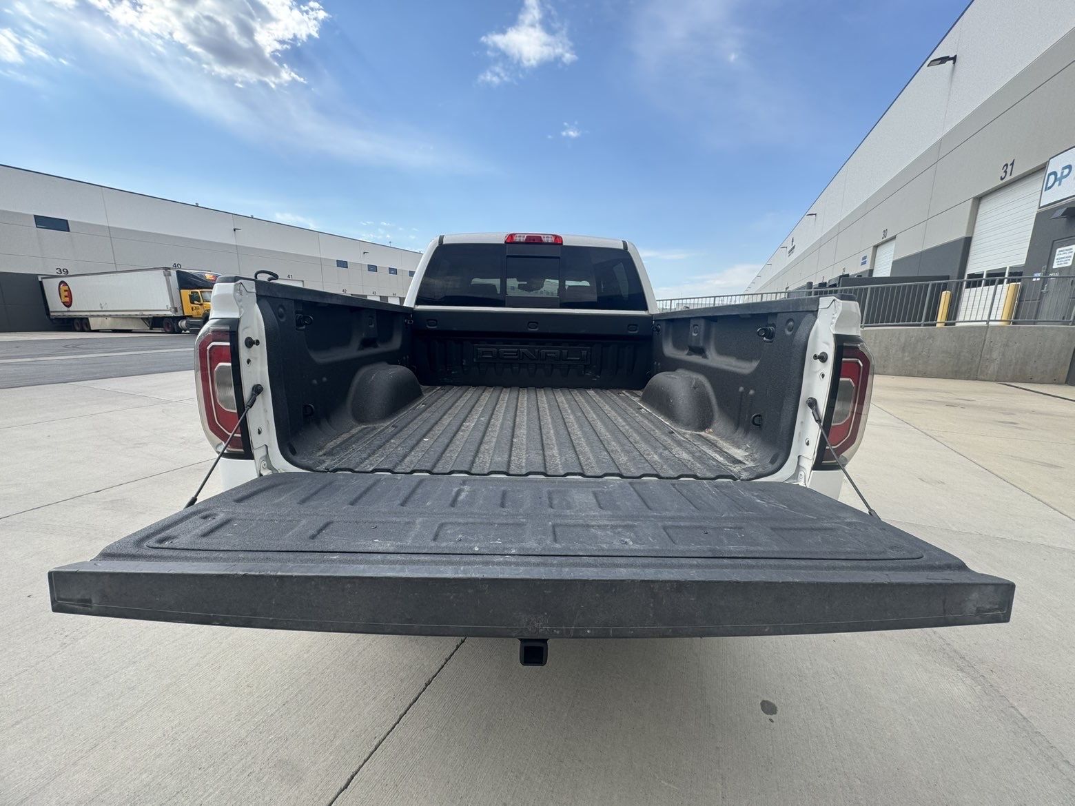 Main image 15