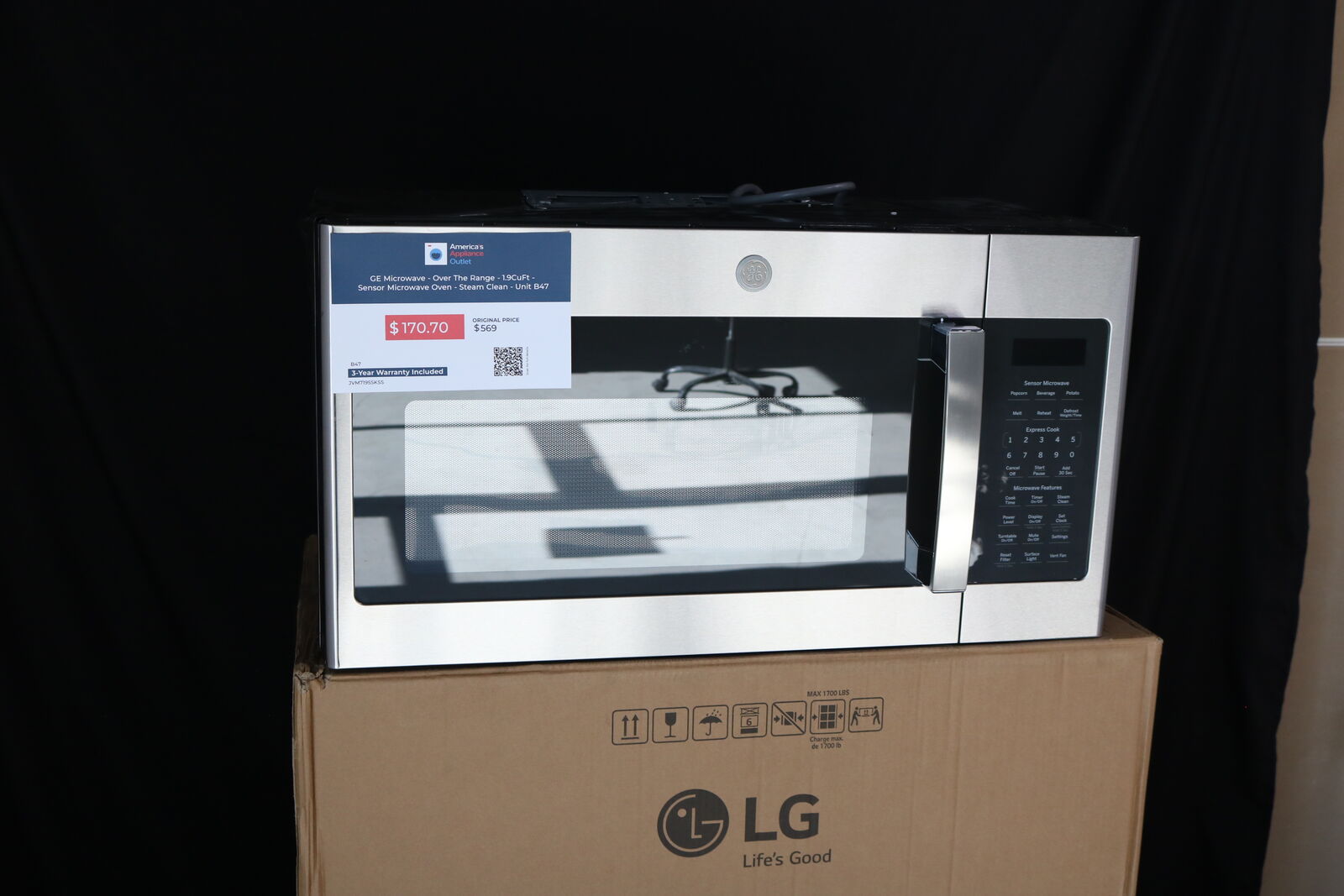 Multiple available! GE and LG - Over the range - Microwave Oven - Venting with stove lighting