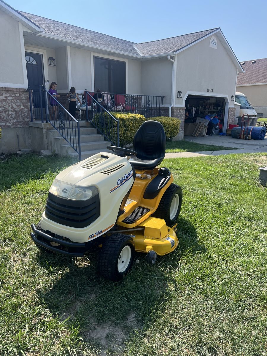 Cub cadet gt1554 heavy duty riding mower- fully serviced