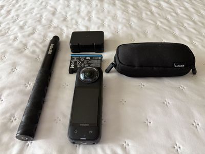 Insta 360 X4