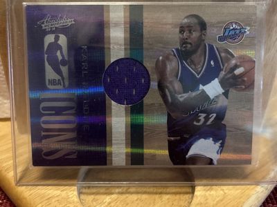 Karl Malone 03-04 Absolute Memorabilia Icons NBA Basketball Card with Game-Worn Jersey 032/100 WOW!!! Utah Jazz Jersey Number