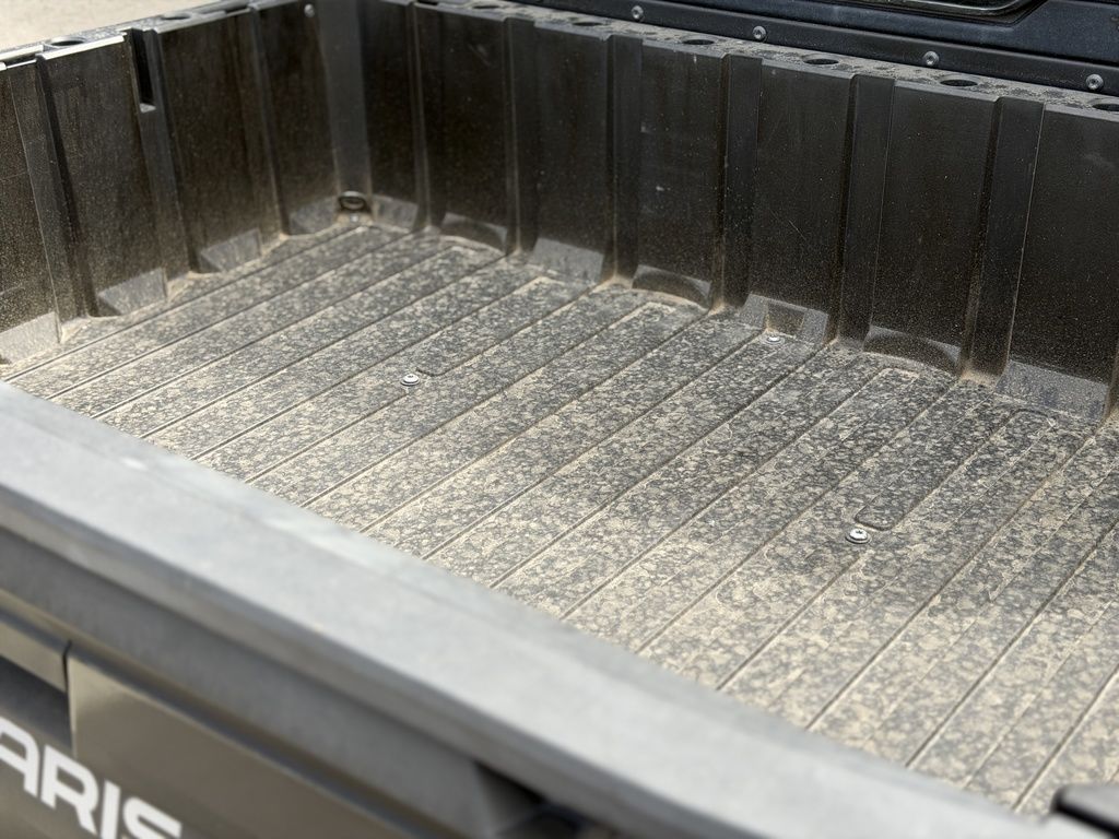 Main image 6