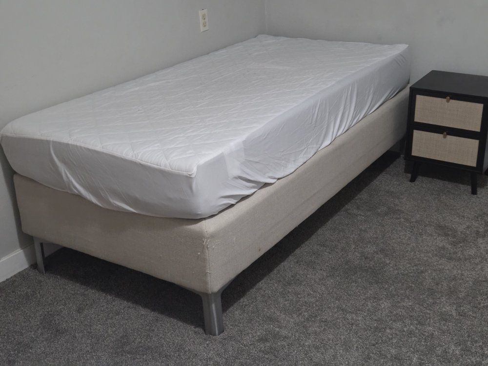 Twin XL Mattresses with frames