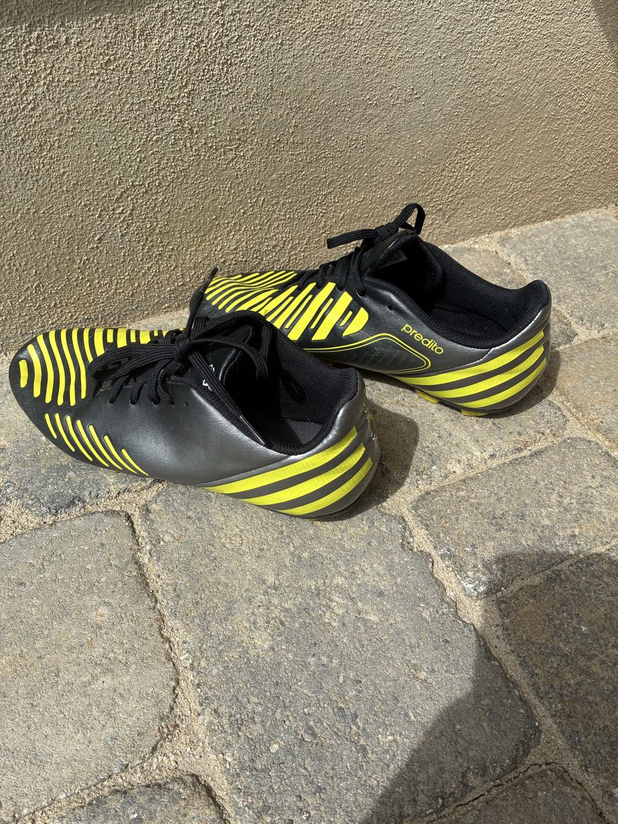 Boy’s soccer cleats