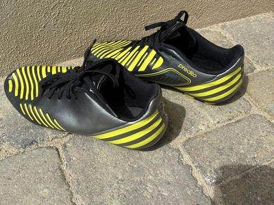 Boy’s soccer cleats