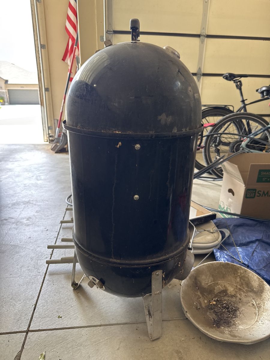 Weber Smokey Mountain Smoker