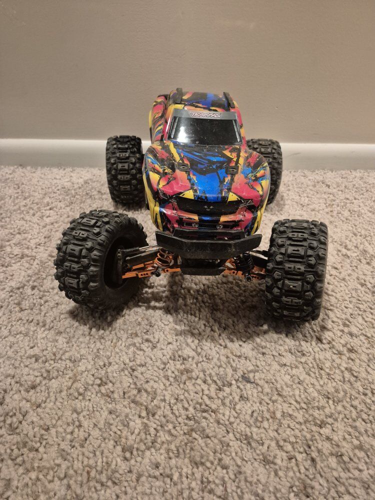 traxxas hoss 4x4 vxl