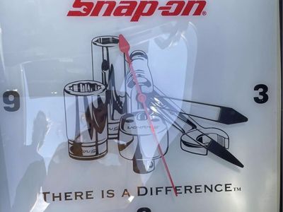 Snap on bubble clock light up