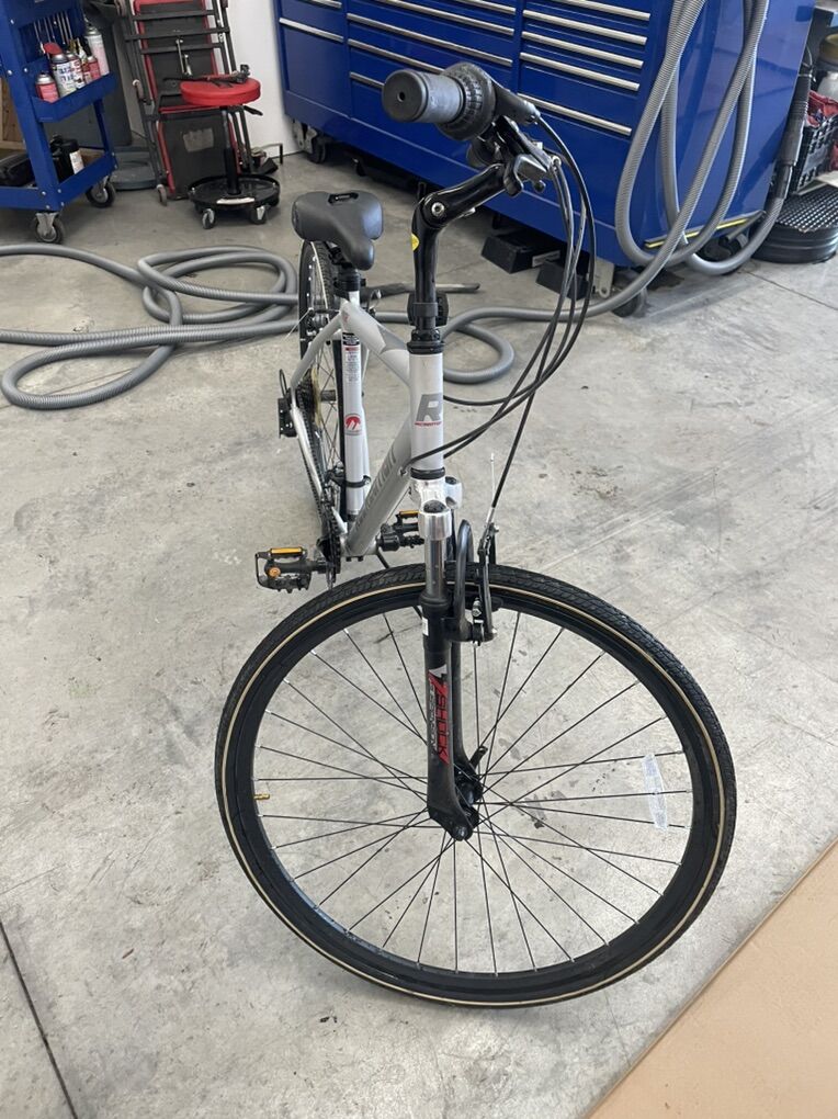 Silver Recreation Hybrid Bike