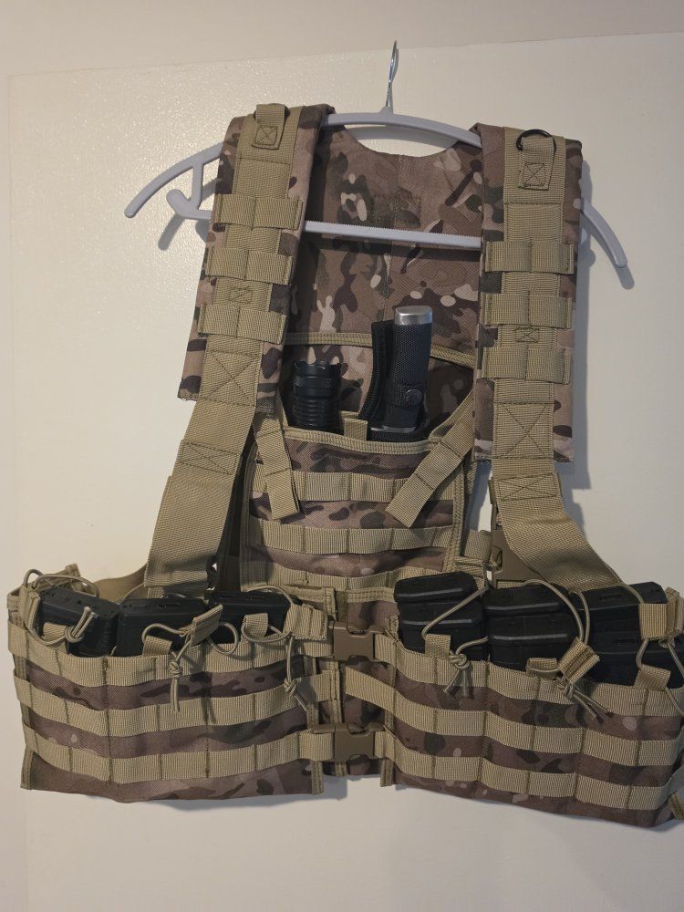 Molly vest