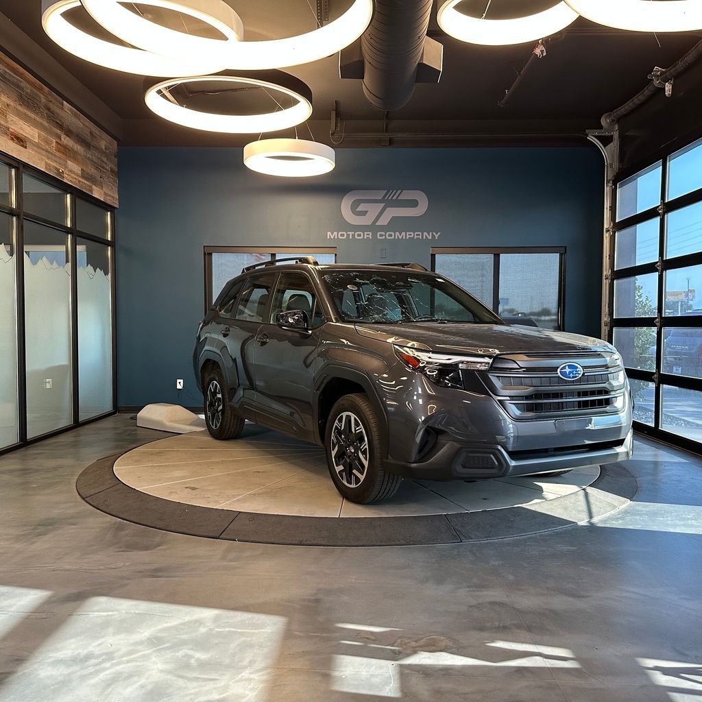 2025 Subaru Forester Base