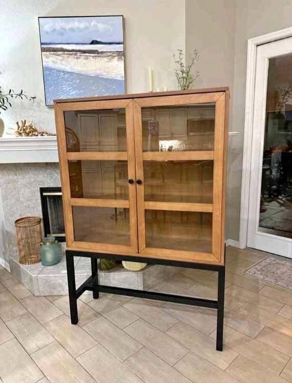 (NEW)Better Homes & Gardens Ezra China Cabinet, Light Honey Finish and Black Stand