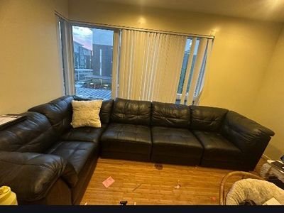 Black Leather Sectional Sofa - Spacious 5-Piece L-Shape Couch, Perfect Condition, Like New