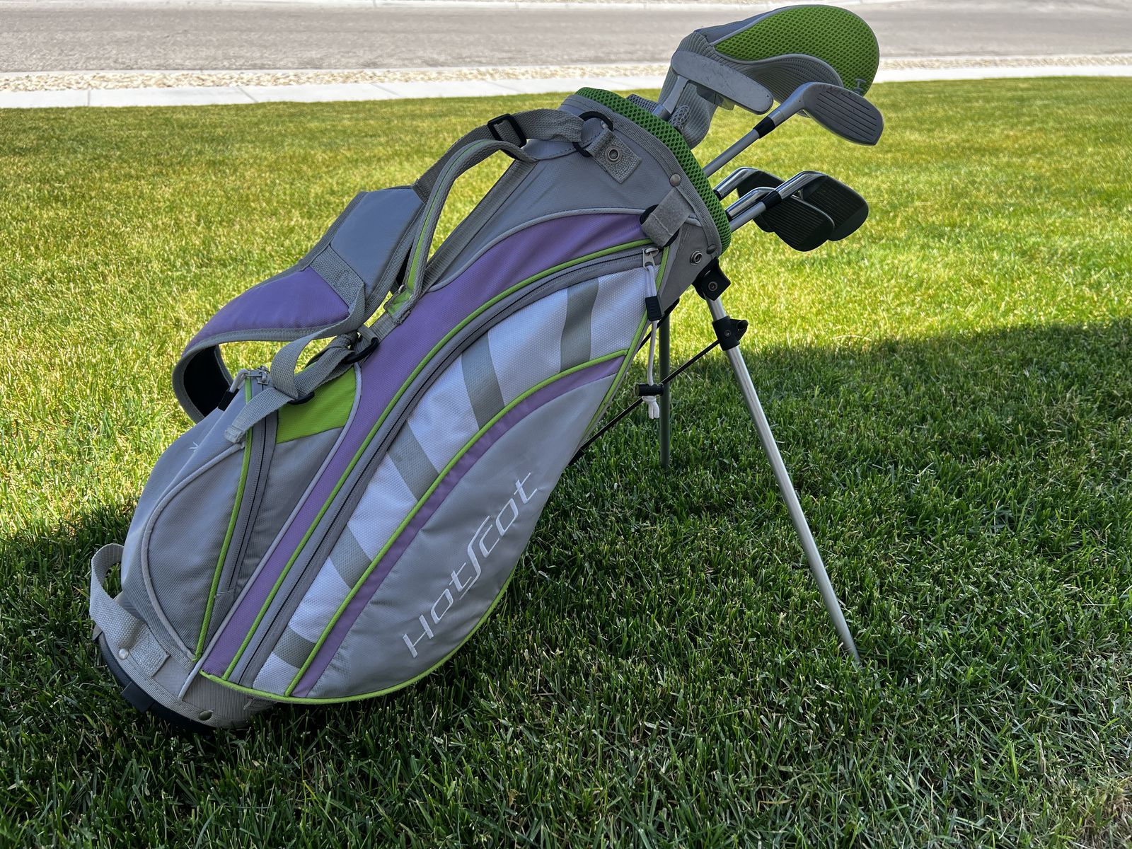 Girls golf clubs ages 4-8