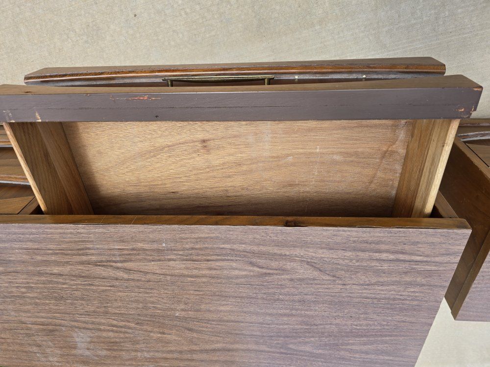 Main image 9