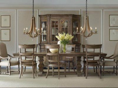 Gorgeous Dining Table and Hutch - Make an Offer