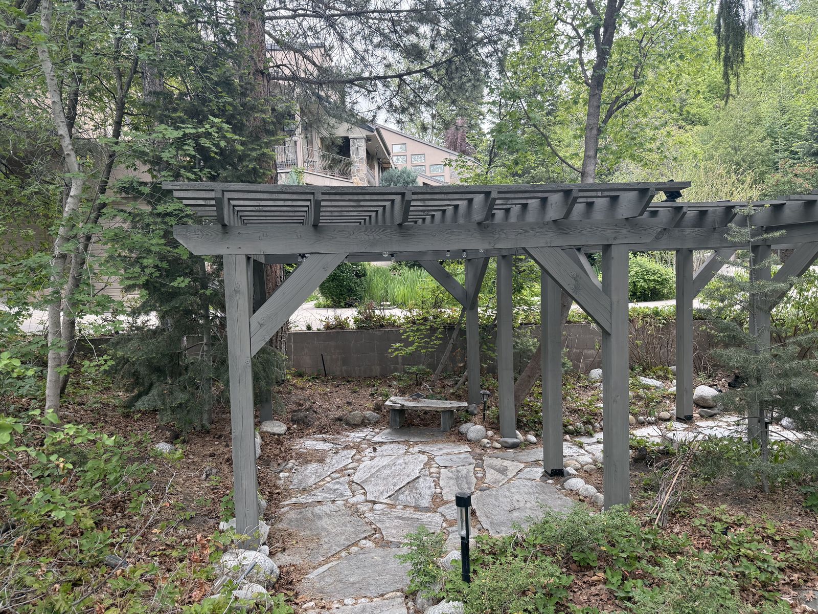 Main image 6
