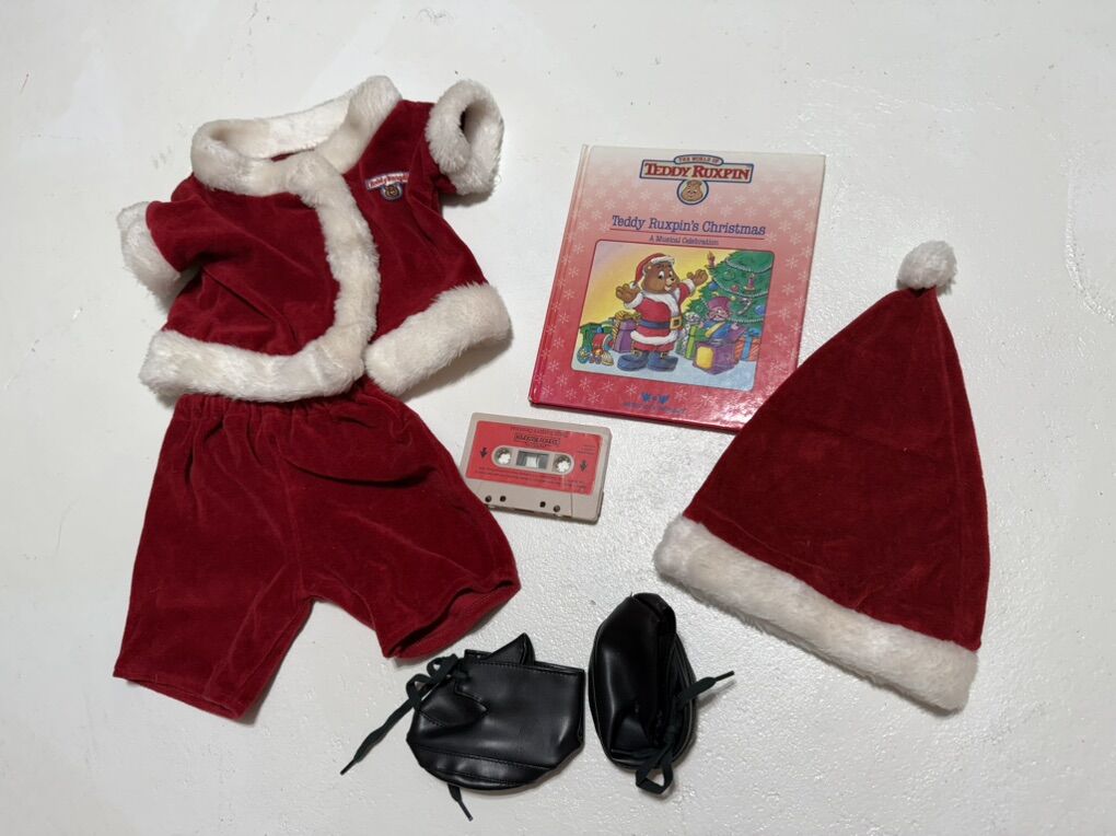 WOW Teddy Ruxpin Santa Suit Book And Tape