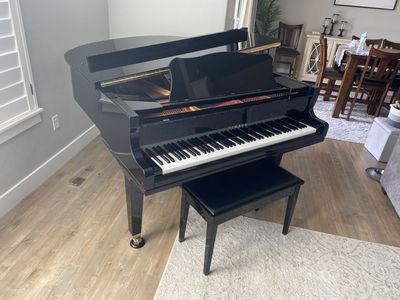 Yamaha GC1 Baby Grand Piano