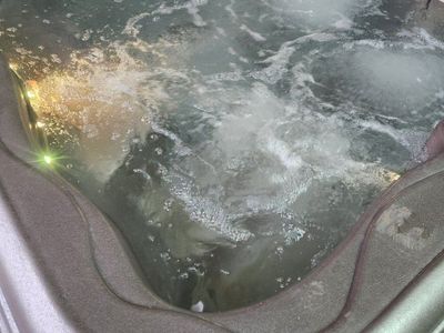 2012 BULLFROG SPAS Model 451SS Hot Tub 6'7"x7'4" 5 Seats, 4 JetPaks, Premium Multi-Color LED Lights, 30-Day GUARANTEE!!!
