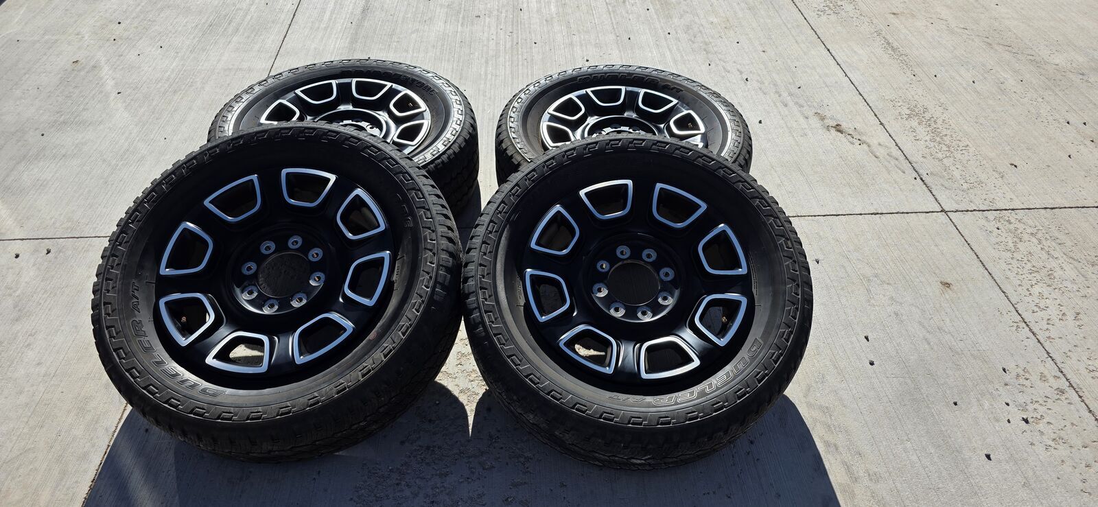 Ford OEM 20" F350/F250 Super duty wheels