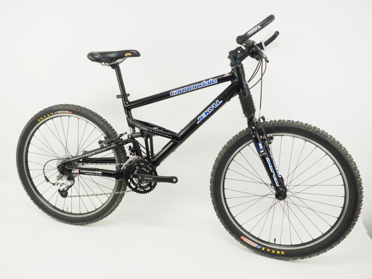 Vintage 2001 Cannondale Jekyll 600 Mountain Bike Medium 26" Wheels