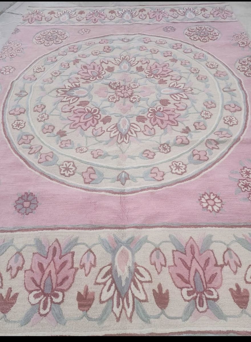 New. Safavieh Wool Pink Medallion 9x12 Area Rug