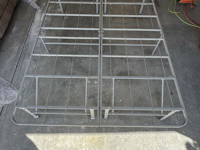 Full size bed and platform