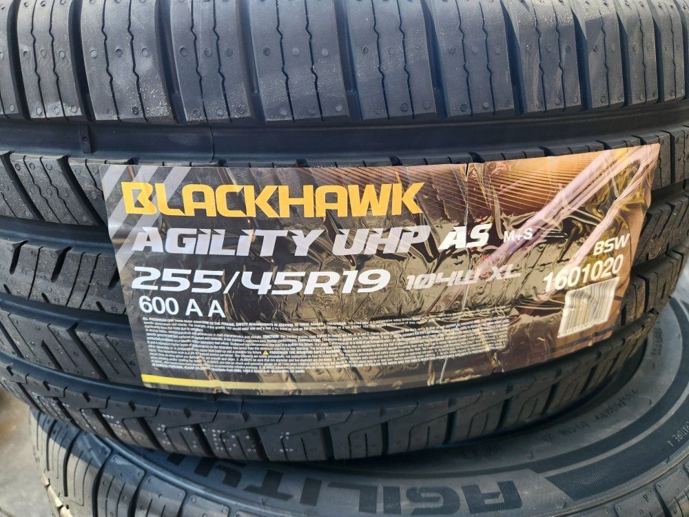 255/45r19 blackhawk agility uhp as