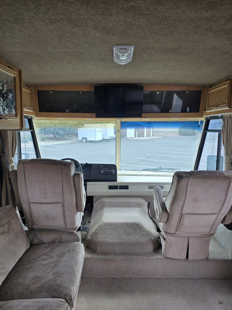 Main image 7