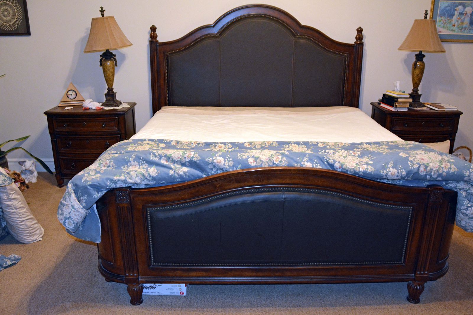King Sleigh Bed with Sleep Number Mattress and Foundation