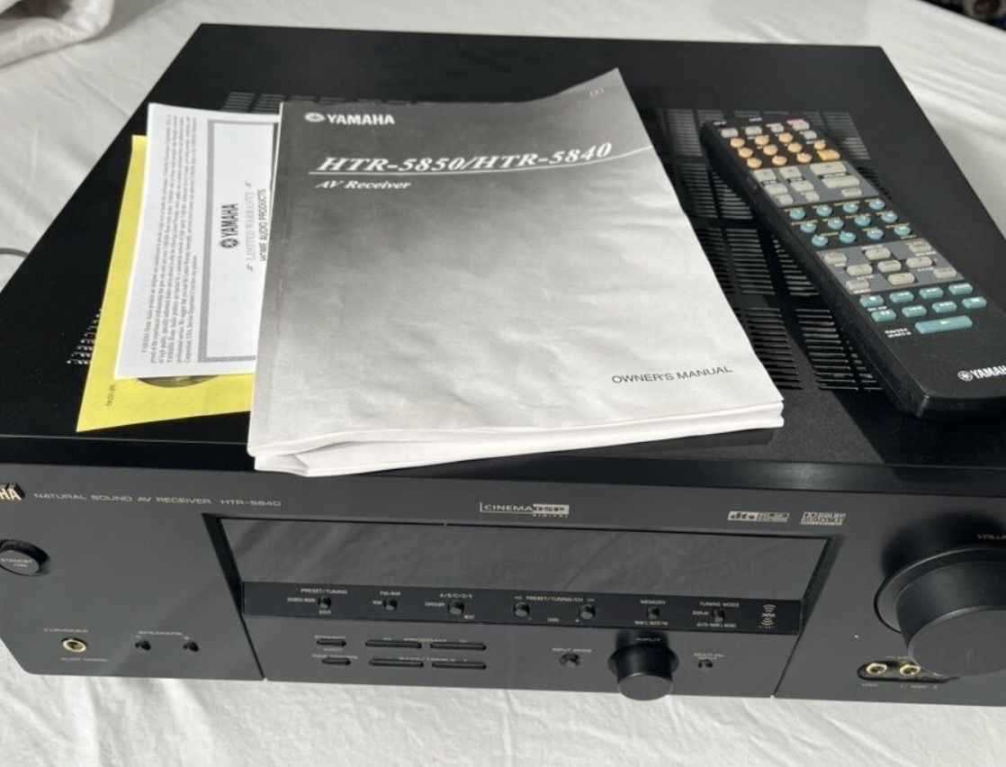 Yamaha HTR-5840 6.1 Channel 350W 60Hz Receiver