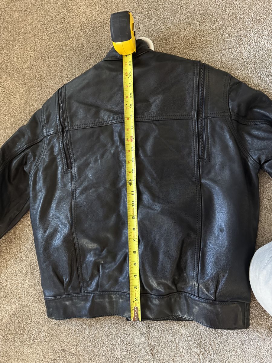 Main image 4