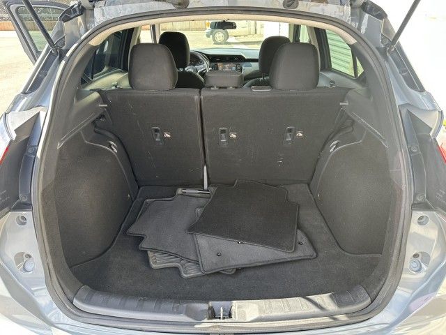 Main image 8