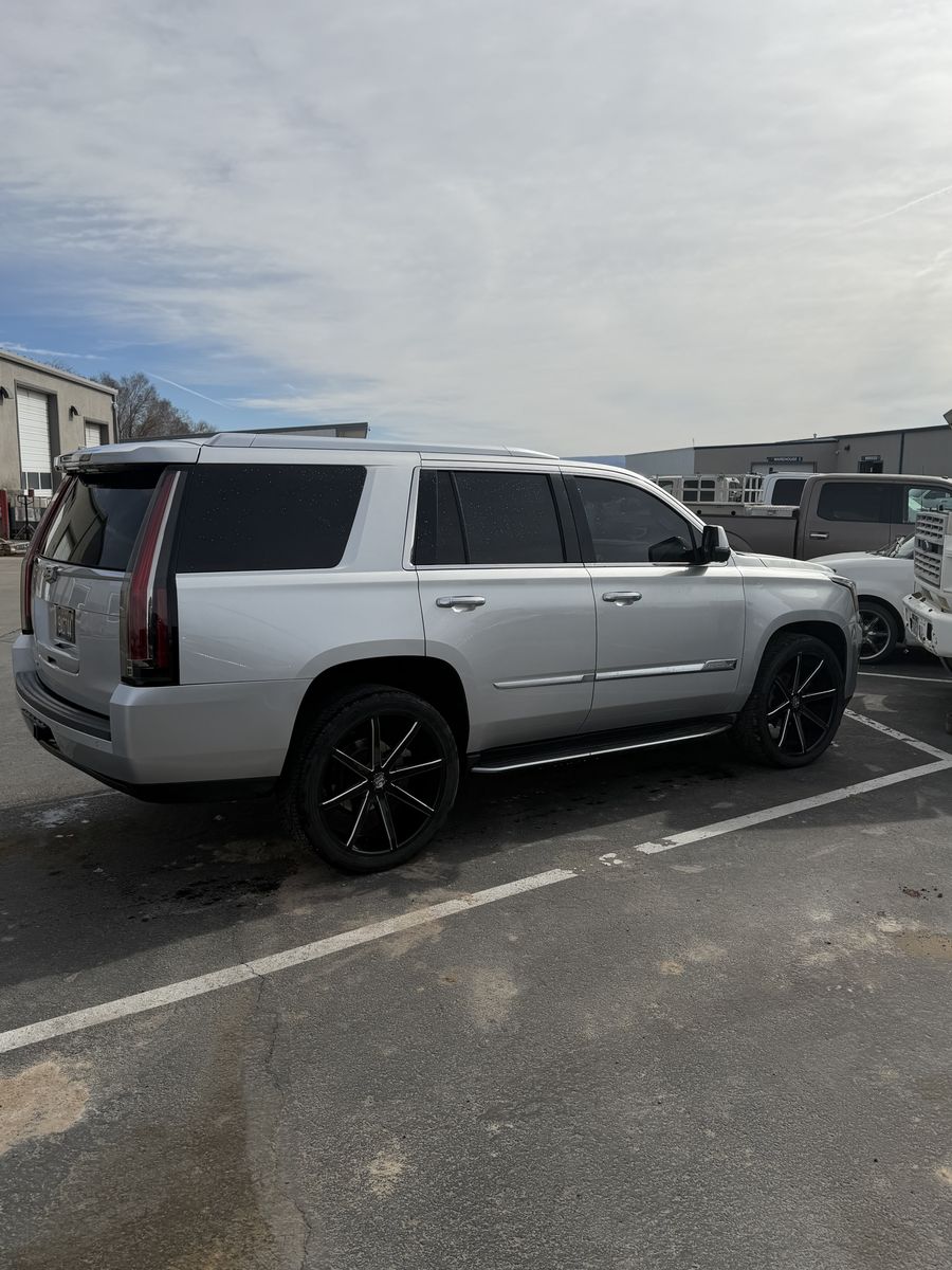 2015 CADILLAC ESCALADE Luxury