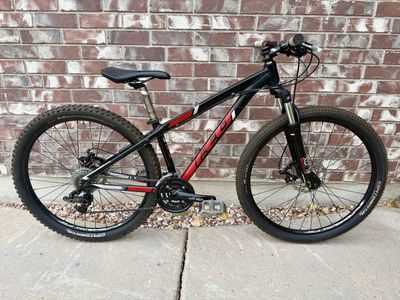 Men’s XS 2015 Felt 7 Eighty 27.5 Mountain Bike