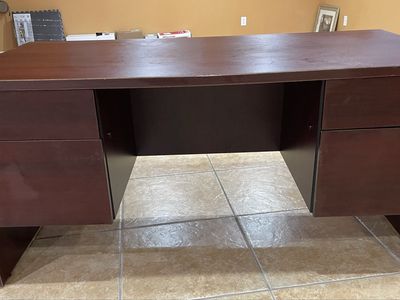 Used Executive Office Desk heavy duty - Dark Brown/Mahogany with 2 Drawers on each side