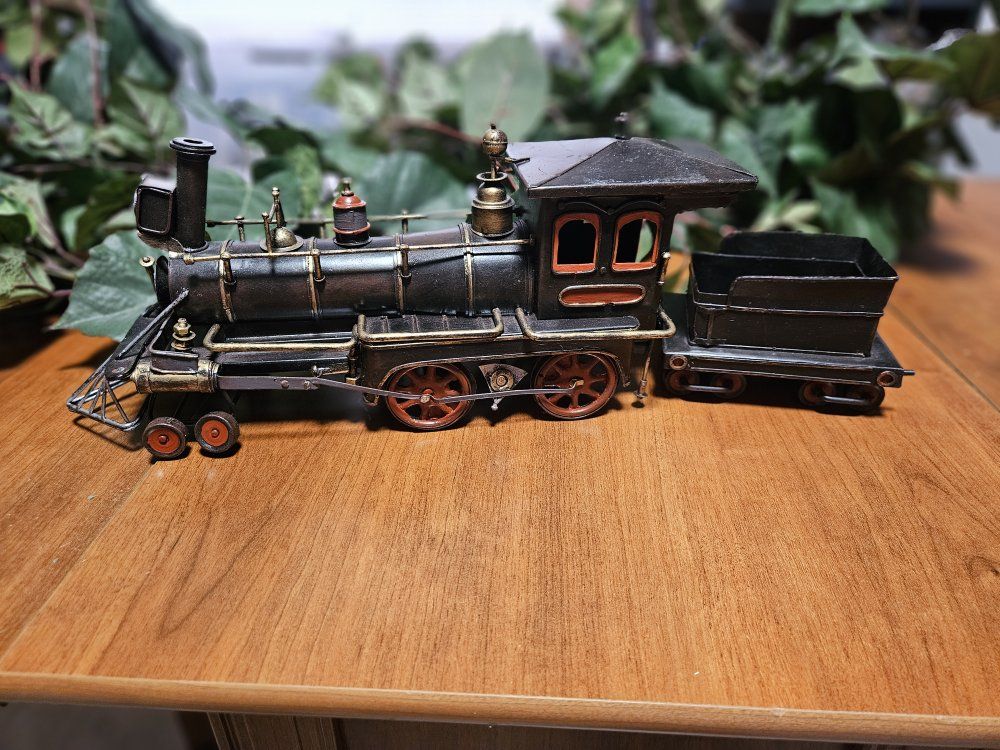 Vintage Style Metal Steam Train Sculpture - Collectible Home Decor