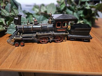 Vintage Style Metal Steam Train Sculpture - Collectible Home Decor