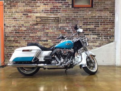 2016 HARLEY-DAVIDSON ROAD KING