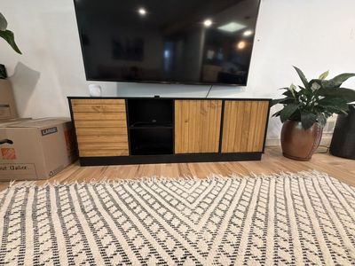 Tv stand