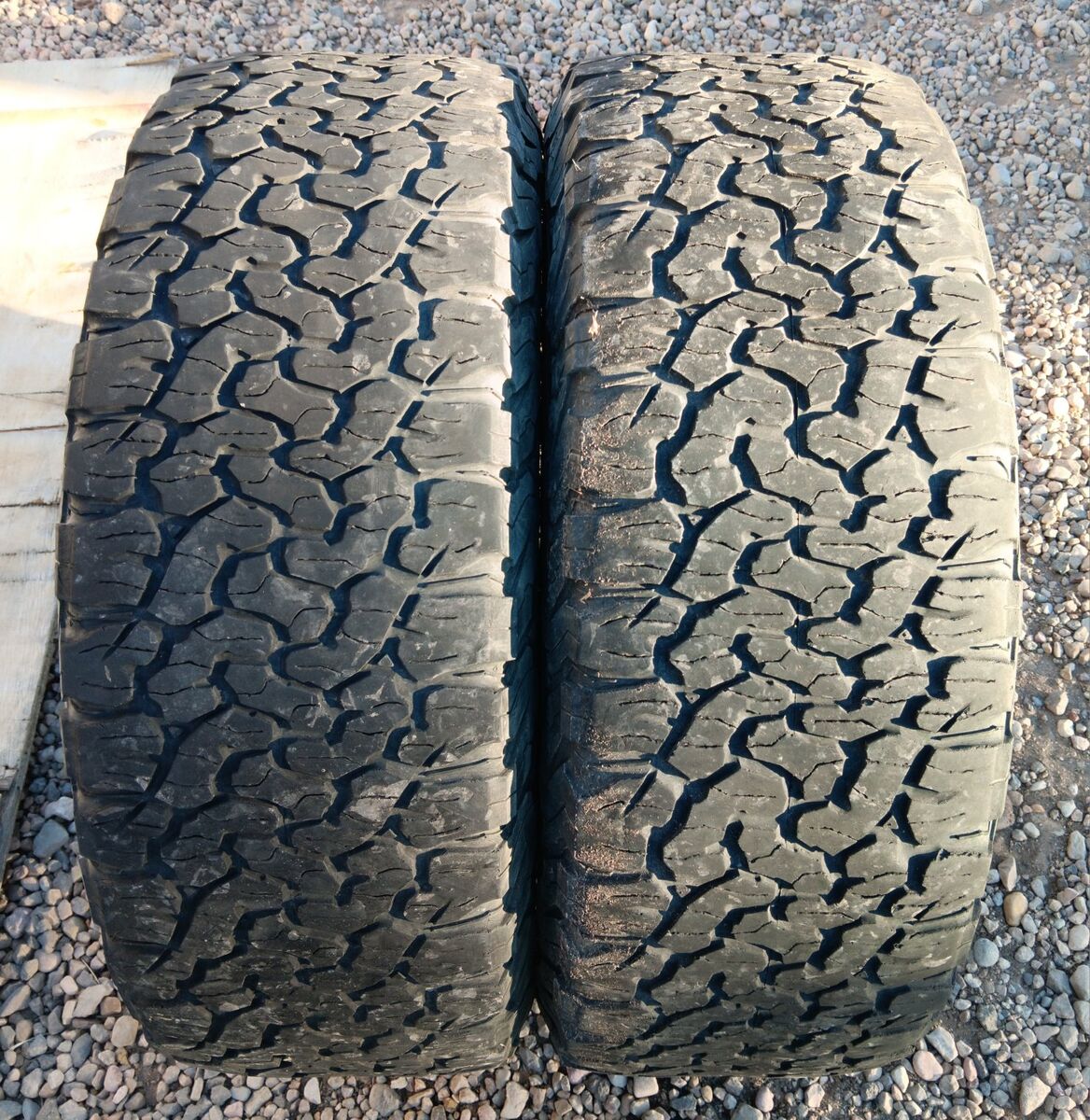 275-60-20 Bfgoodrich All Terrain T/A KO2 Tires