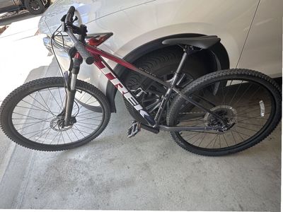 Trek Marlin 6 Mountain Bike